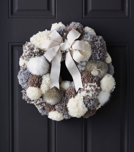 decorate with wool pompoms VI