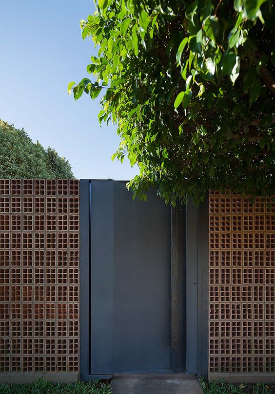 Façades that protect your home from insecurity