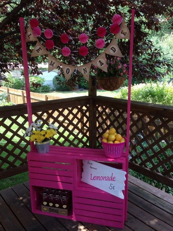 Lemonade stand with wooden crates