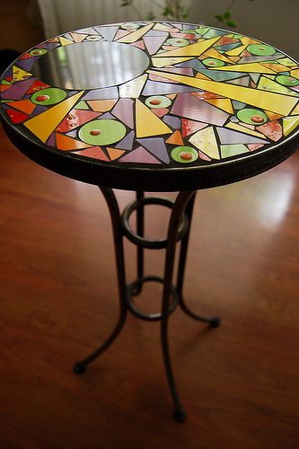 Personalized round table with mosaics