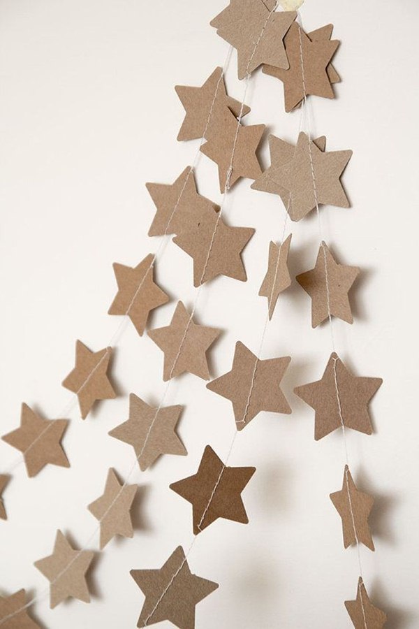 Paper stars to decorate parties