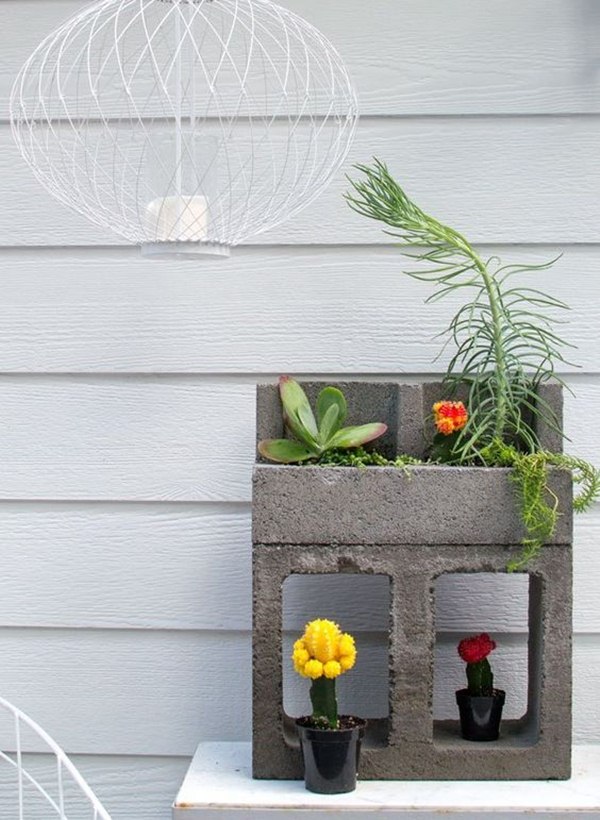 Decorate with cement blocks