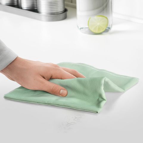 worktop cleaning with a microfiber cloth