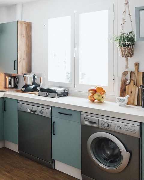 Kitchen before and after: Electrical appliances