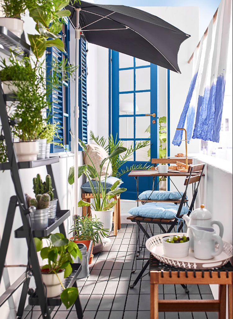 Ideas for decorating a long and narrow balcony n.01