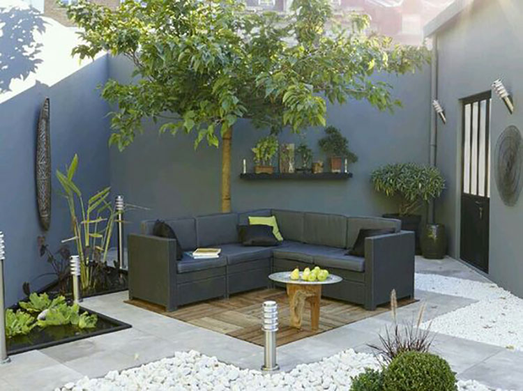 Idea for decorating a small garden with design elements n.08