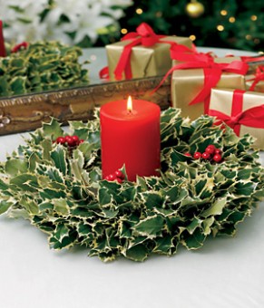 Christmas centerpiece with butcher's broom
