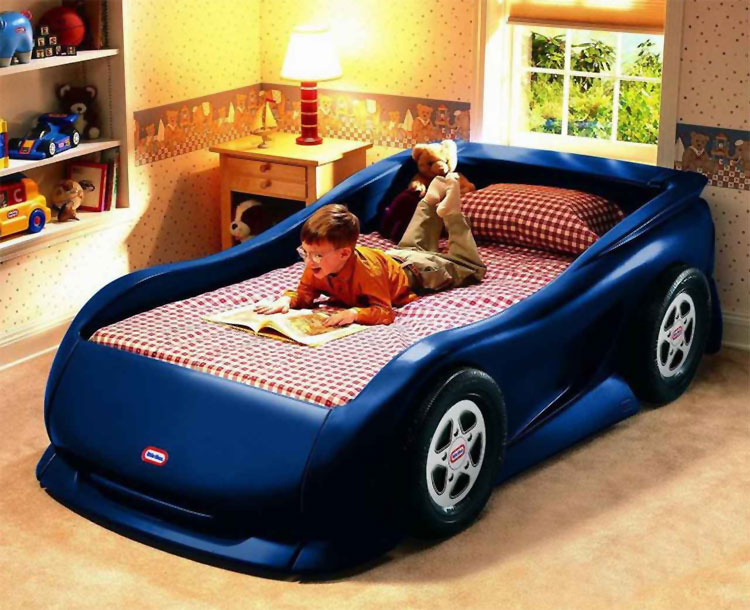 Baby bed in the shape of a car n.10