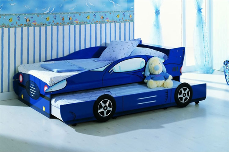 Baby bed in the shape of a car n.04