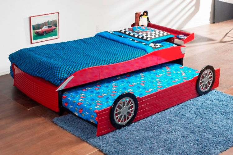 Children's bed in the shape of a car no.13