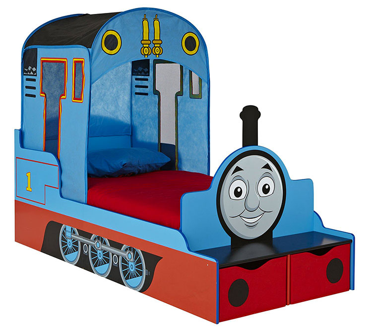 Children's bed in the shape of a Thomas train
