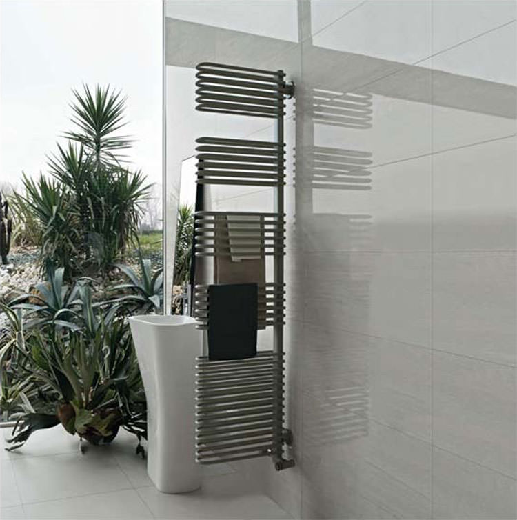 Bathroom radiator with modern design n.11