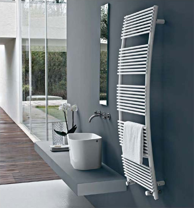Bathroom radiator with modern design n.12