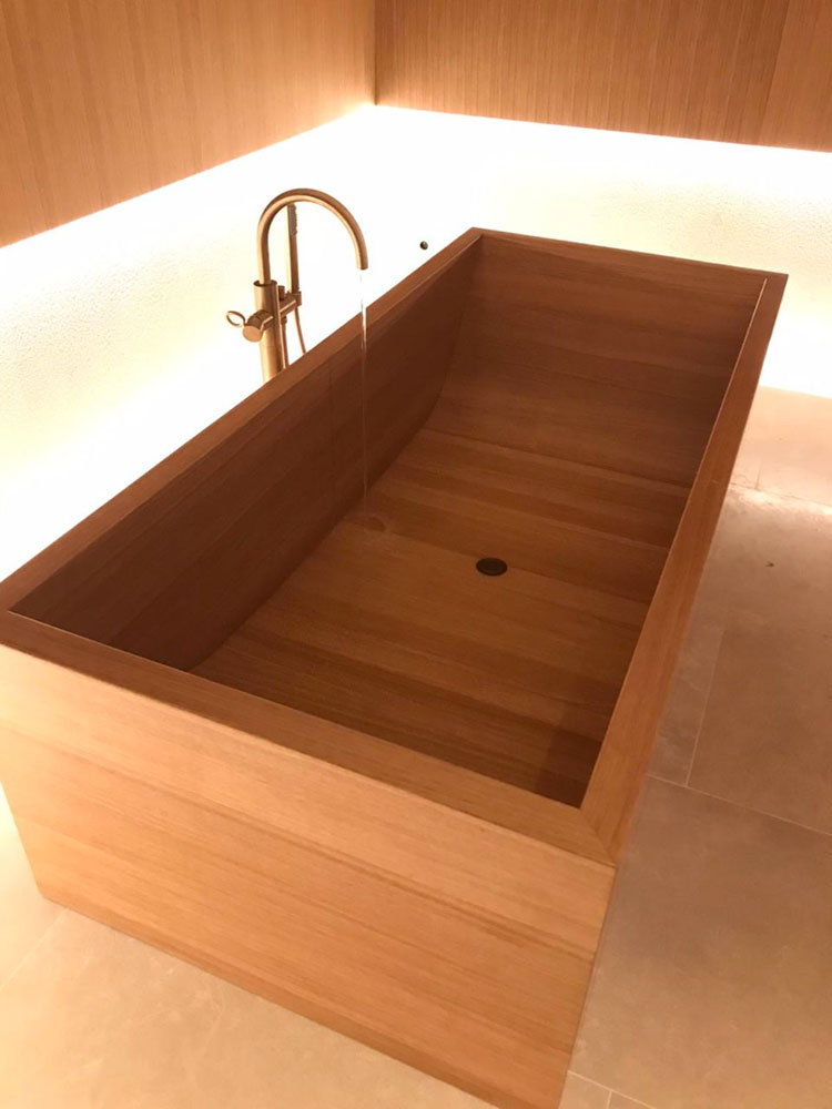 Wooden bathtub model Image n.01