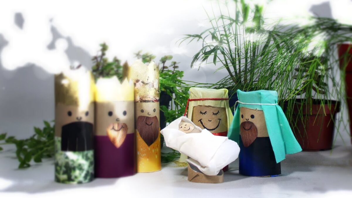 do-it-yourself-nativity-scene-with-recycled-material-5
