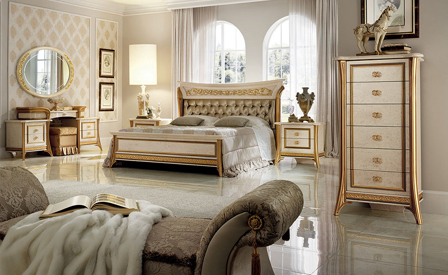 Ideas for decorating a beige and white bedroom # 04