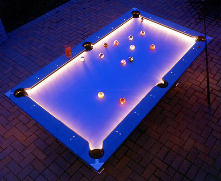 Outdoor pool table with led lights