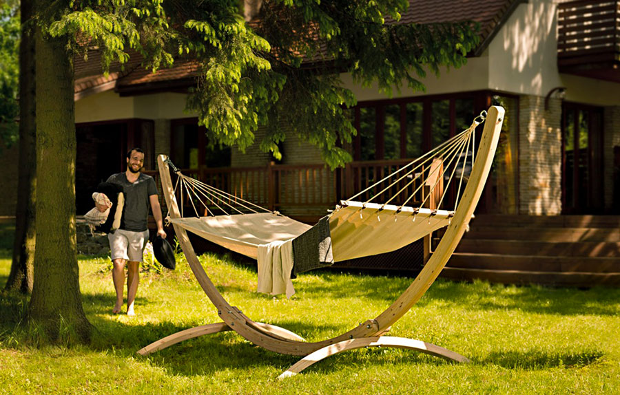 Free-standing hammock with support n.10