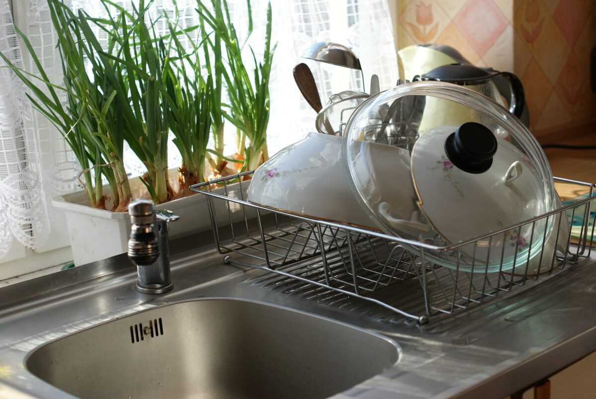 clean-kitchen-sink-drain-4