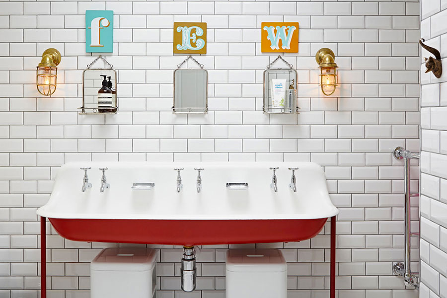 Ideas for decorating a vintage bathroom n.05