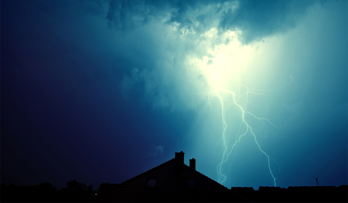 How-to-protect-your-home-from-lightning-02
