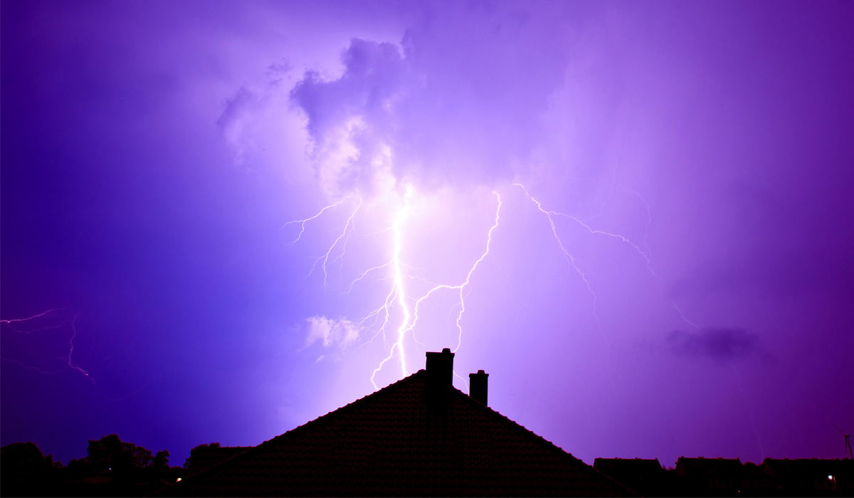 How-to-protect-your-home-from-lightning-01